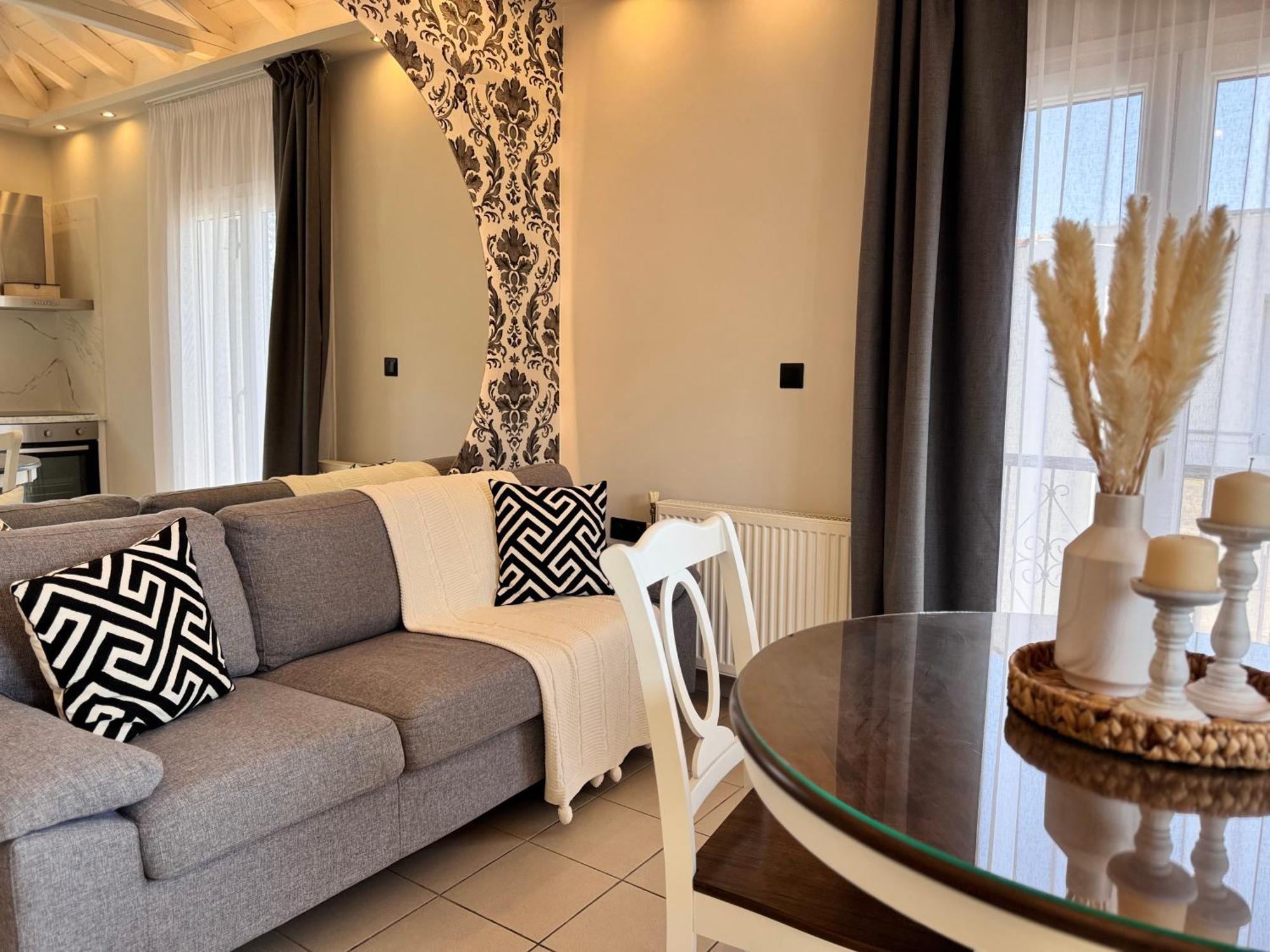 Orianna Suites Skiathos Exterior photo