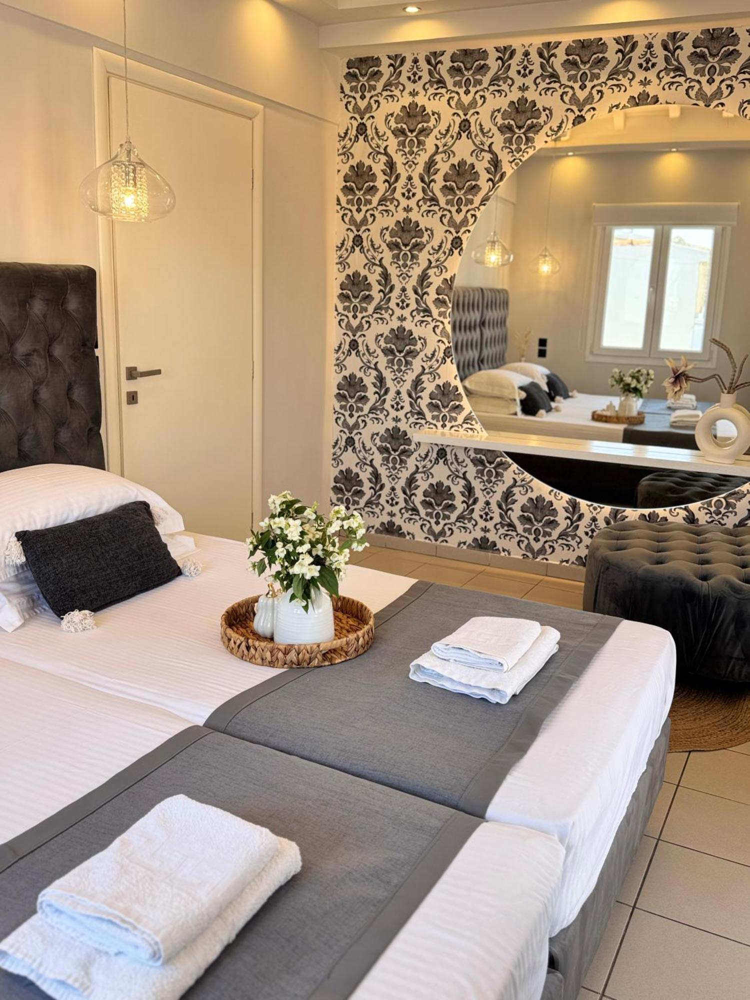 Orianna Suites Skiathos Exterior photo